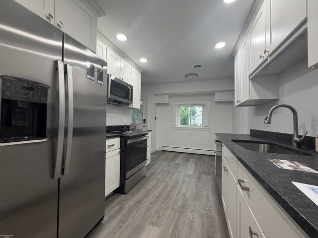 24050 Lakewood Street, Saint Clair Shores, MI 48082