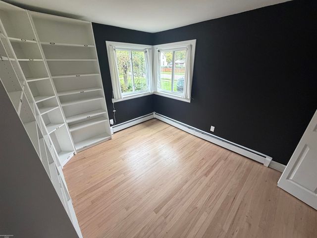 24050 Lakewood Street, Saint Clair Shores, MI 48082