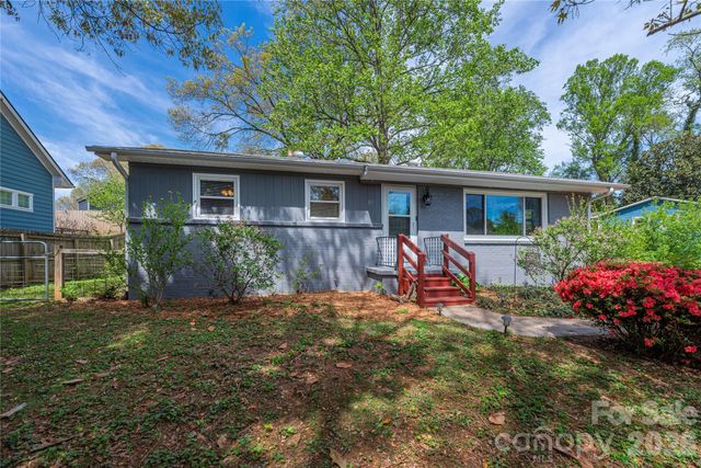 159 Sand Hill Road, Asheville, NC 28806