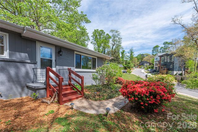 159 Sand Hill Road, Asheville, NC 28806