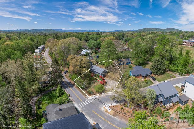 159 Sand Hill Road, Asheville, NC 28806