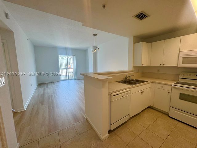 10 Aragon Ave 1008, Coral Gables, FL 33134