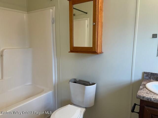 15 Kevin Lane, East Durham, NY 12423