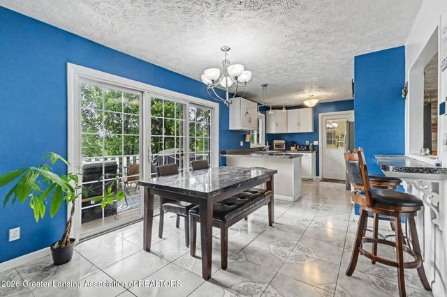 4928 W Willow Highway, Lansing, MI 48917