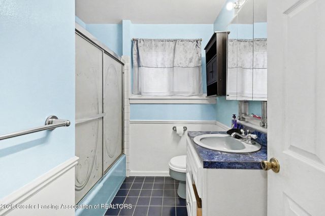 4928 W Willow Highway, Lansing, MI 48917