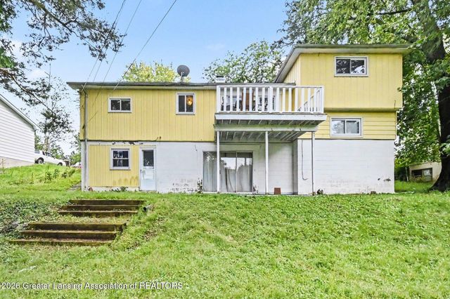 4928 W Willow Highway, Lansing, MI 48917