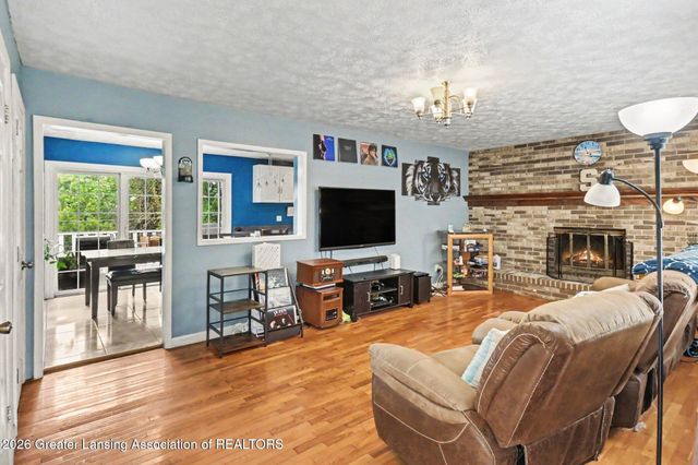 4928 W Willow Highway, Lansing, MI 48917