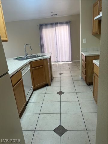 10045 Swimming Hole Street, Las Vegas, NV 89183