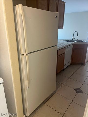 10045 Swimming Hole Street, Las Vegas, NV 89183