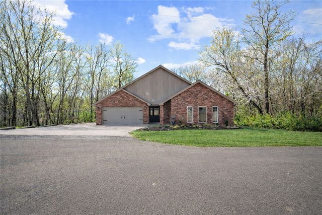 17 Cheddar Drive, Bella Vista, AR 72715