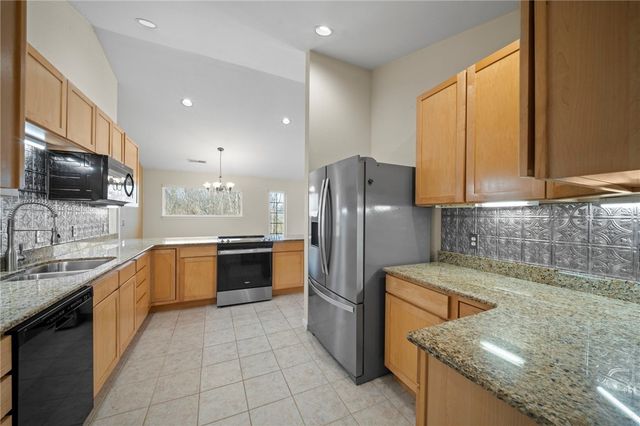 17 Cheddar Drive, Bella Vista, AR 72715