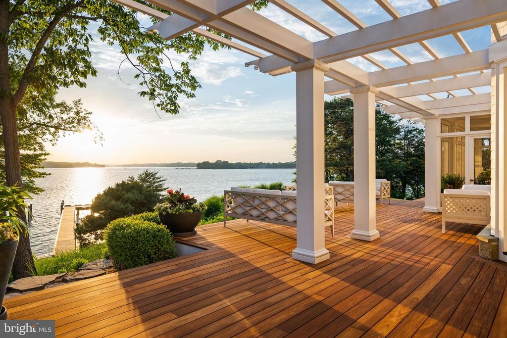 Image 15 of property listing at 3344 HARNESS CREEK RD, Annapolis, MD 21403