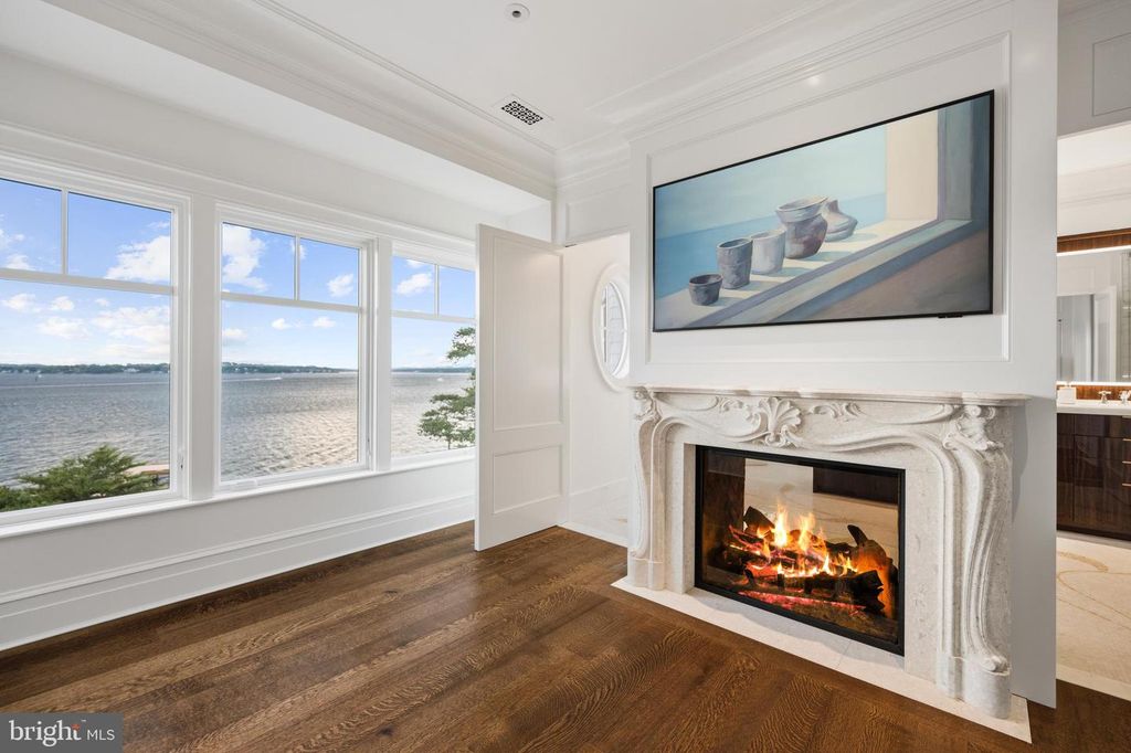 Image 38 of property listing at 3344 HARNESS CREEK RD, Annapolis, MD 21403