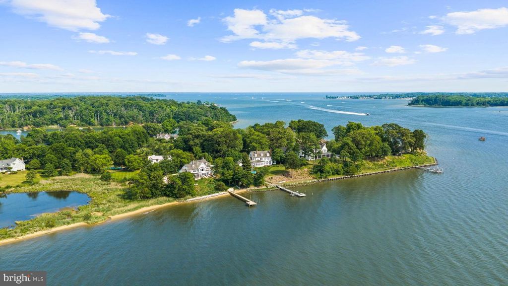 Image 6 of property listing at 3344 HARNESS CREEK RD, Annapolis, MD 21403