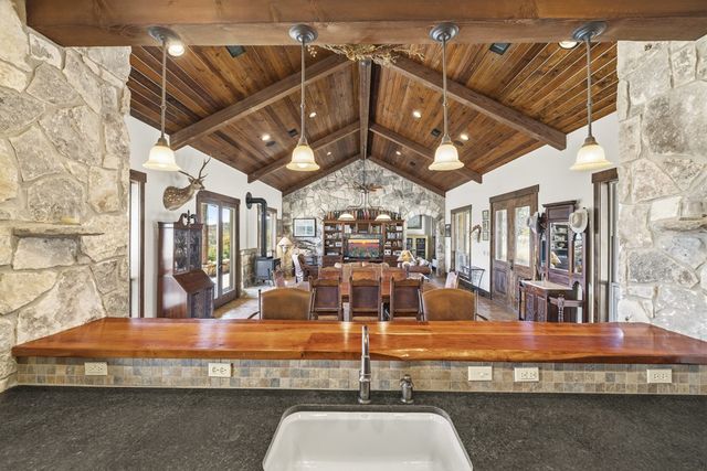 501 FM 1340, Hunt, TX 78024