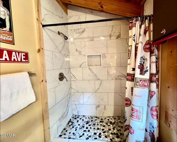 1805 Morning Eagle Lane, Sevierville, TN 37876
