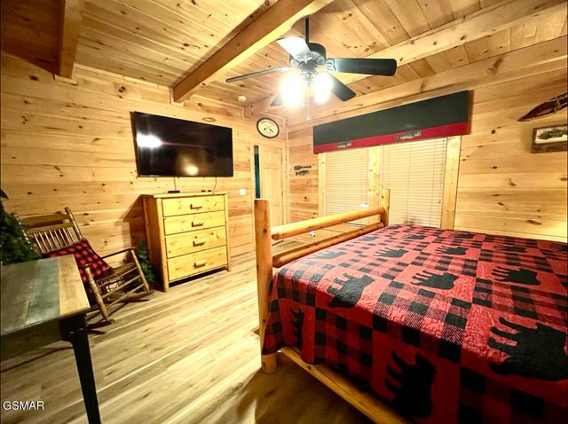 1805 Morning Eagle Lane, Sevierville, TN 37876