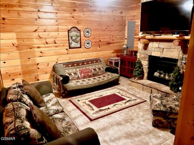 1805 Morning Eagle Lane, Sevierville, TN 37876