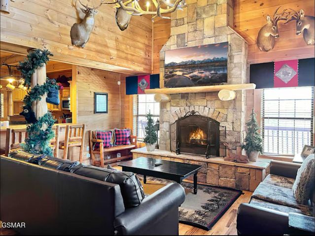 1805 Morning Eagle Lane, Sevierville, TN 37876