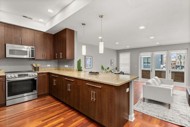 1232 N MILWAUKEE Avenue 2, Chicago, IL 60622