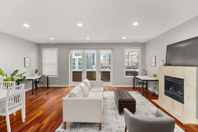 1232 N MILWAUKEE Avenue 2, Chicago, IL 60622