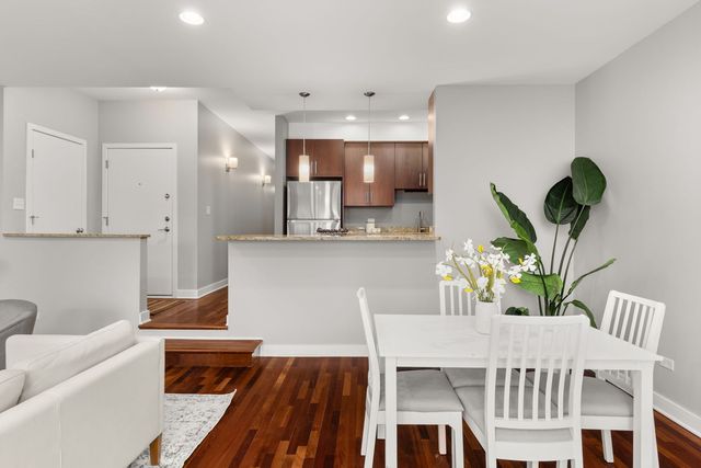 1232 N MILWAUKEE Avenue 2, Chicago, IL 60622