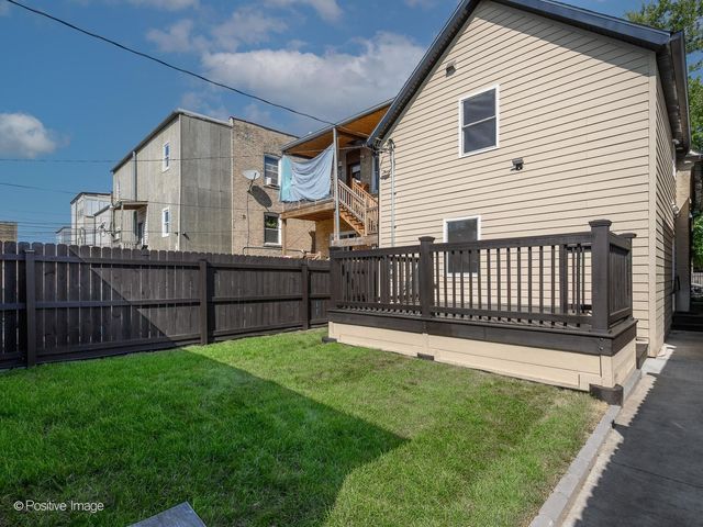 1522 N Avers Avenue, Chicago, IL 60651