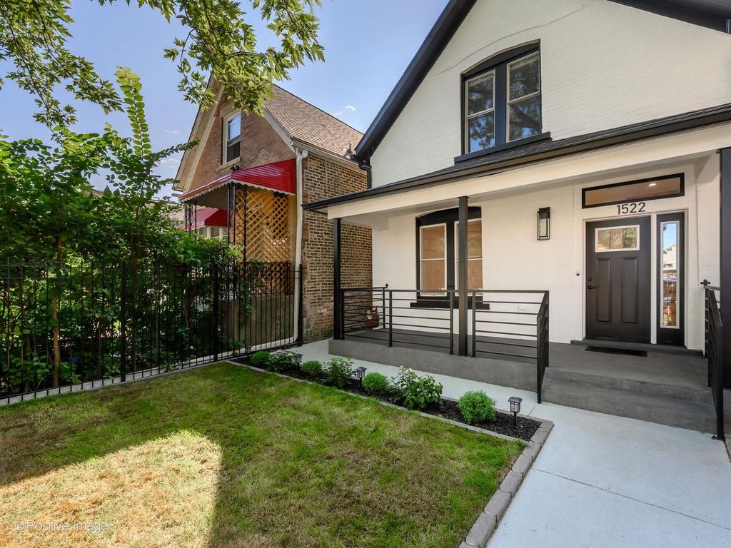 1522 N Avers Avenue, Chicago, IL 60651 — photo 2