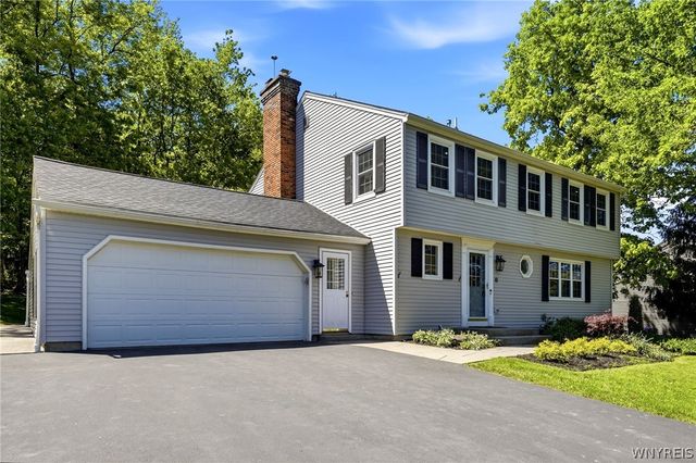 35 Independence Drive, Orchard Park, NY 14127