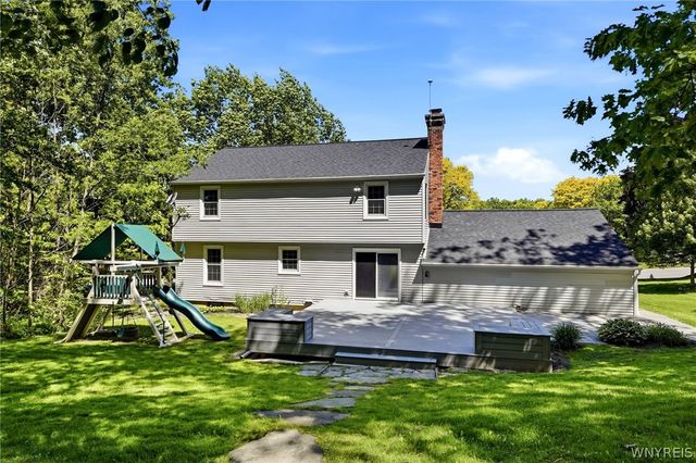 35 Independence Drive, Orchard Park, NY 14127