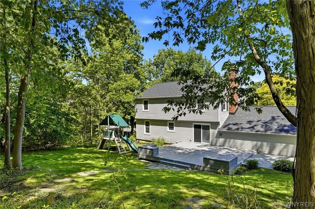 35 Independence Drive, Orchard Park, NY 14127