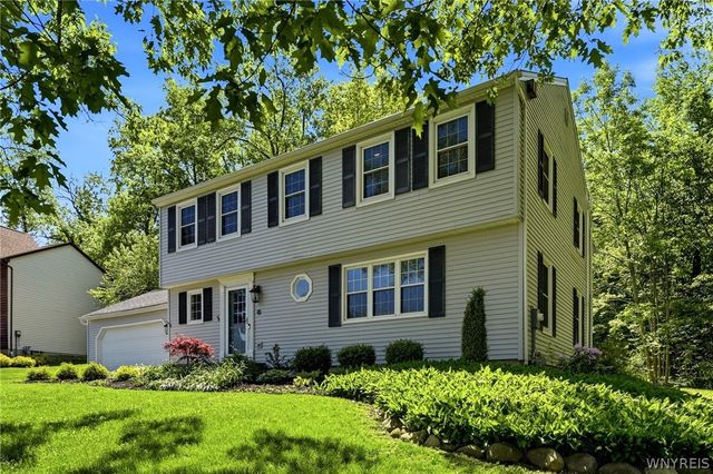 35 Independence Drive, Orchard Park, NY 14127