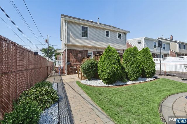 20 Stratford Place, North Arlington, NJ 07031