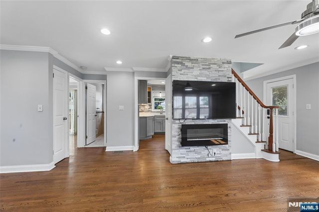 20 Stratford Place, North Arlington, NJ 07031