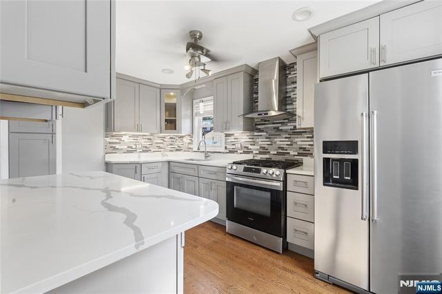 20 Stratford Place, North Arlington, NJ 07031