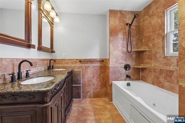 20 Stratford Place, North Arlington, NJ 07031