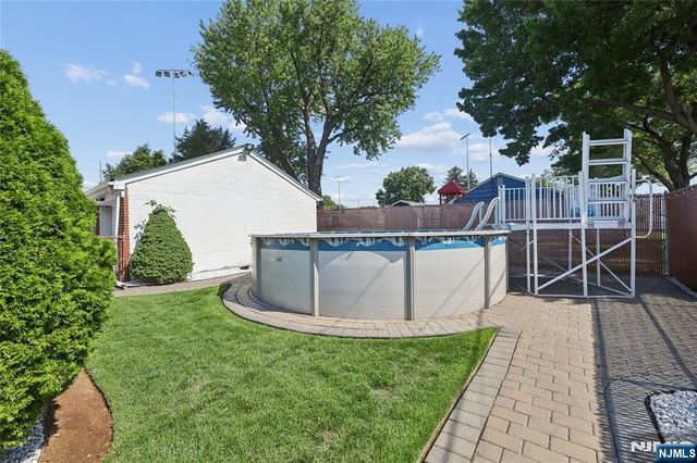 20 Stratford Place, North Arlington, NJ 07031