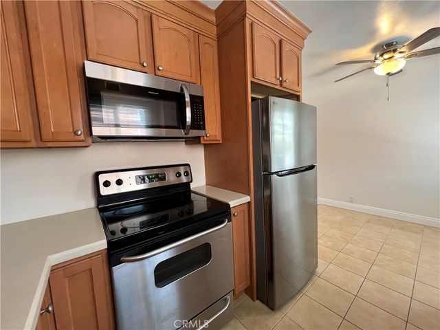 1023 E 1st 17, Long Beach, CA 90802