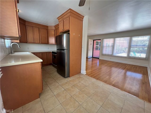 1023 E 1st 17, Long Beach, CA 90802