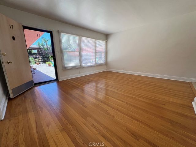 1023 E 1st 17, Long Beach, CA 90802
