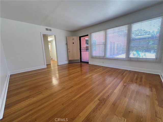 1023 E 1st 17, Long Beach, CA 90802
