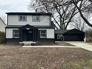 1686 BEECH, Troy, MI 48083
