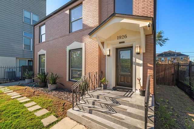 1926 Blodgett Street, Houston, TX 77004