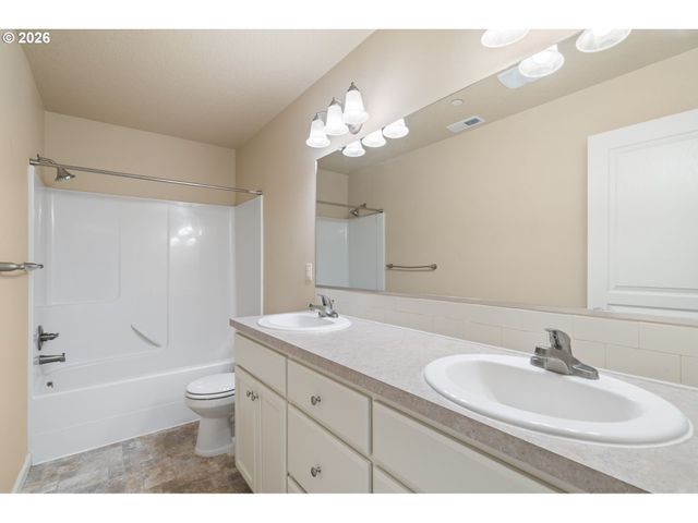 3010 Ne 74TH St, Vancouver, WA 98665