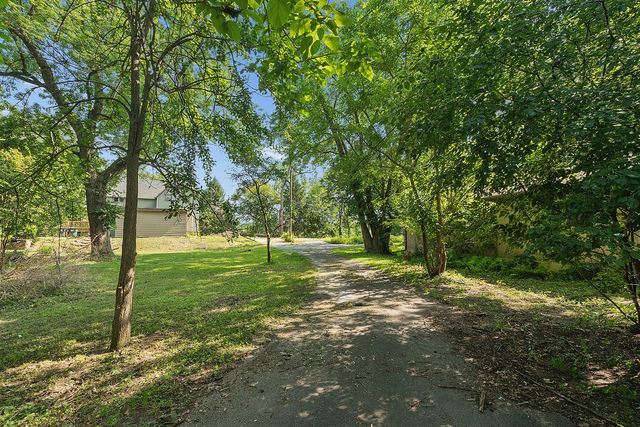 120 S Wabash Avenue, Glenwood, IL 60425