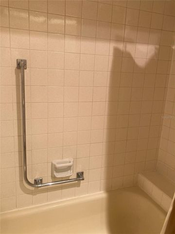 4313 TAHITIAN GARDENS CIRCLE CIRCLE B, Holiday, FL 34691