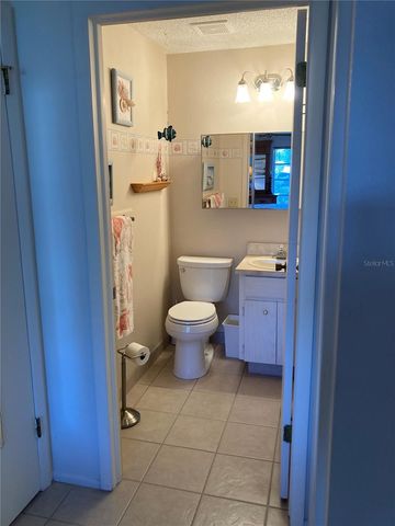 4313 TAHITIAN GARDENS CIRCLE CIRCLE B, Holiday, FL 34691