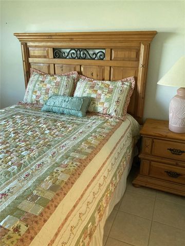 4313 TAHITIAN GARDENS CIRCLE CIRCLE B, Holiday, FL 34691