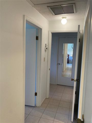4313 TAHITIAN GARDENS CIRCLE CIRCLE B, Holiday, FL 34691