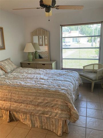 4313 TAHITIAN GARDENS CIRCLE CIRCLE B, Holiday, FL 34691